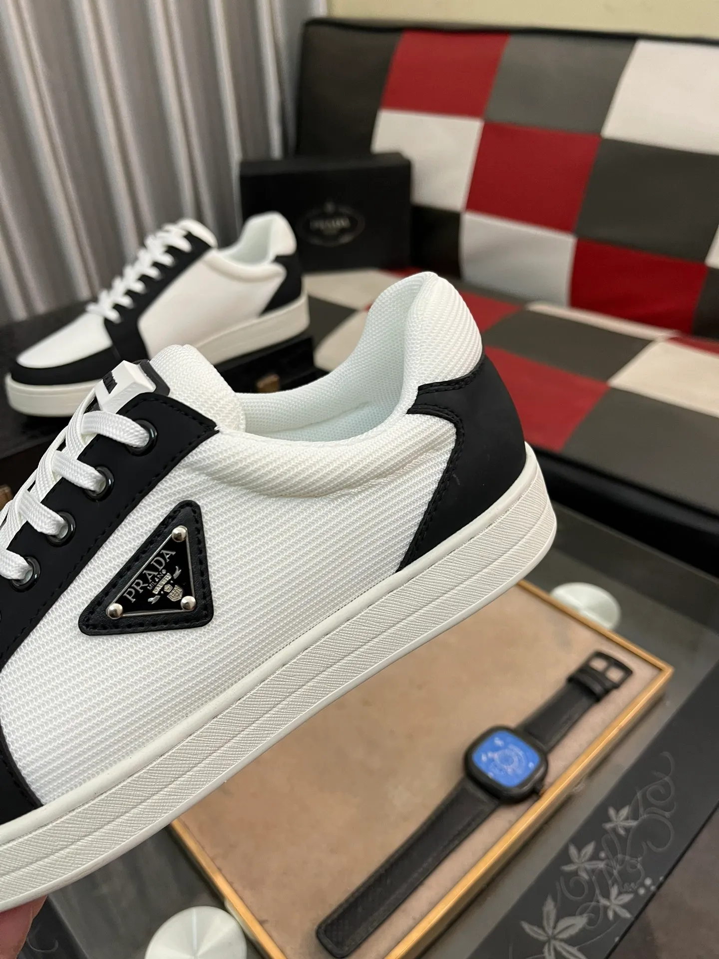 Men's shoes 💰420⌚️⌚️【PRADA】Prada - High-end quality casual sports shoes - Upper: calf leather shoe body with branded metal fasteners, - Inner lining: breathable leather lining - Outsole: ultra-light TPU foam·rubber; molded outsole -Super high quality control·Fine workmanship: highlighted (high-end·luxury·grade) -Size: 38-443️⃣Colors available